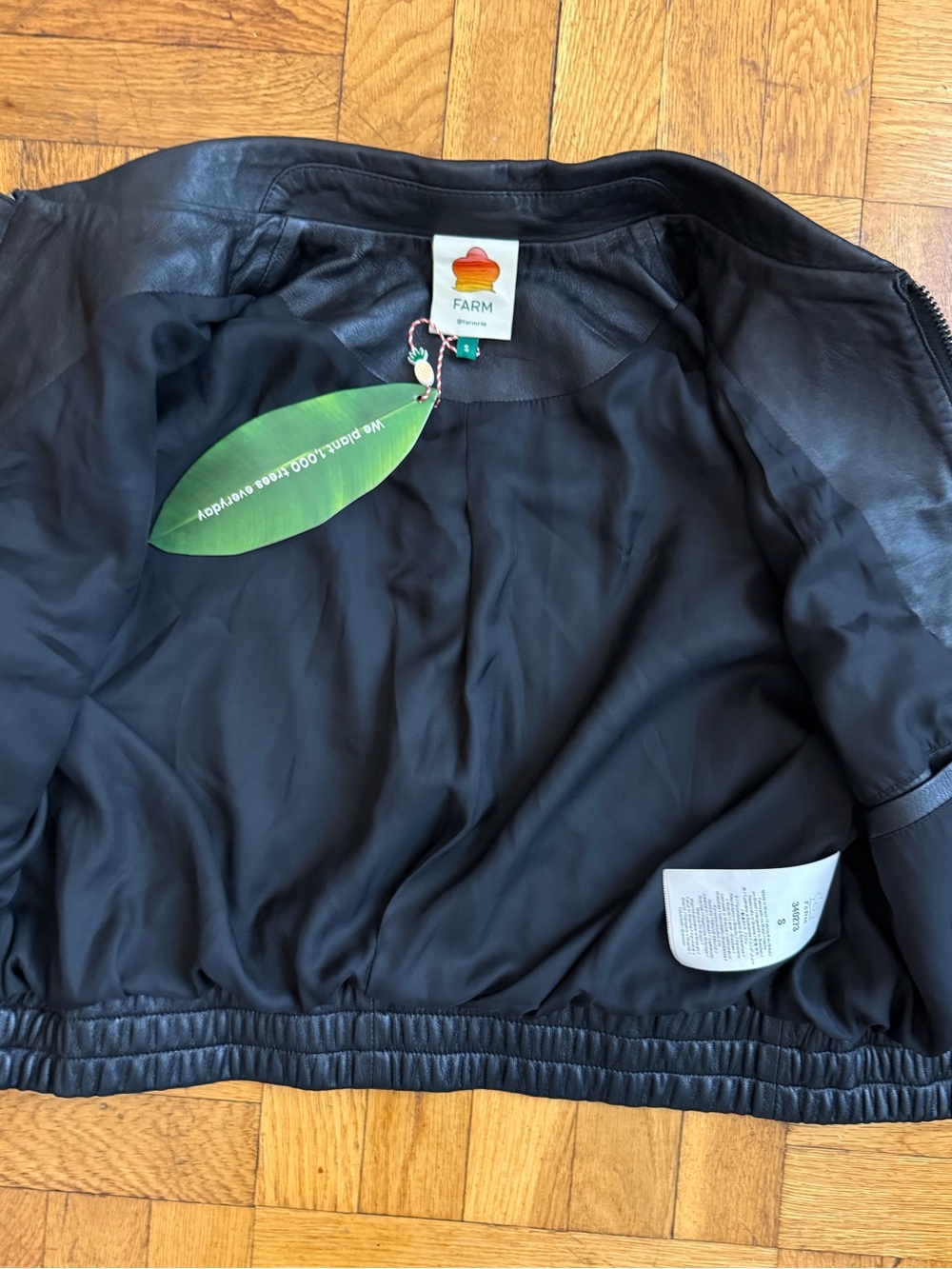 Farm Rio
Black Richelieu Heart Leather Jacket - Picture 13 of 16
